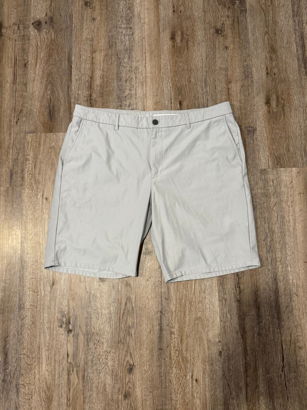 Johnnie-O Men's Cross Country Short Size 38